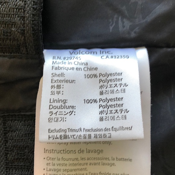 Volcom Ski/Snowboard Jacket - Picture 4 of 11